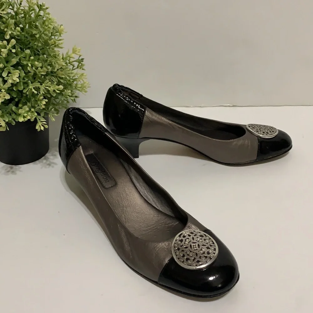 Brighton Marci Medallion Leather Low Heel Pumps 8.5 Narrow